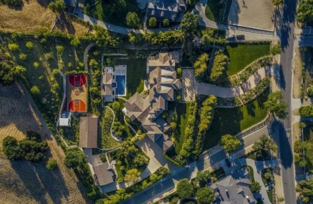 Məşhur müğənninin 19 milyonluq malikanəsi - FOTOLAR